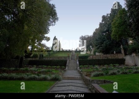 Les étapes, les jardins Bardini Baroque, Florence, Toscane, Italie Banque D'Images