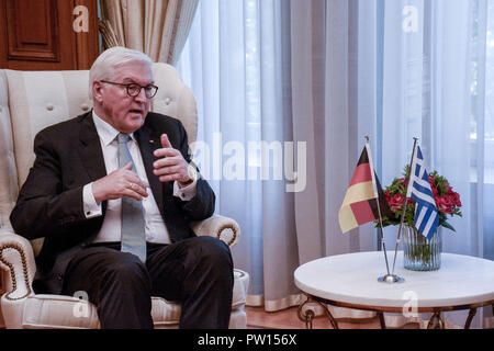 Athènes, Grèce. 11Th Oct, 2018. Le président de la République fédérale d'Allemagne, Frank Walter Steinmeier à Maximos Mansion au cours de sa visite officielle en Grèce. Credit : Giorgos Zachos SOPA/Images/ZUMA/Alamy Fil Live News Banque D'Images