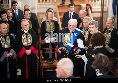 Athènes, Grèce. 11Th Oct, 2018. Président fédéral Frank-Walter Steinmeier a reçu un doctorat honorifique de l'Université d'Athènes. Président M. Steinmeier et son épouse sont sur trois jours de visite d'État en Grèce. Crédit : Bernd von Jutrczenka/dpa/Alamy Live News Banque D'Images