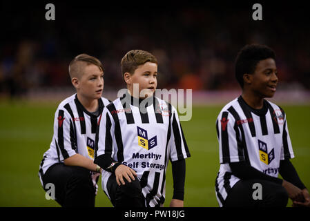 Cardiff, Royaume-Uni. 11Th Oct 2018. Pays de Galles / Espagne, le Football International Friendly, Stade National du Pays de Galles, 11/10/18 : Mascottes Crédit : Andrew Dowling/photographie influents/Alamy Live News Banque D'Images