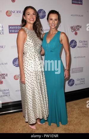 Sutton Foster, Erin Walker à l'échelle mondiale pour des arrivées de l'Alliance de Lyme quatrième Gala annuel de New York, Cipriani 42nd Street, New York, NY Le 11 octobre 2018. Photo par : Steve Mack/Everett Collection Banque D'Images