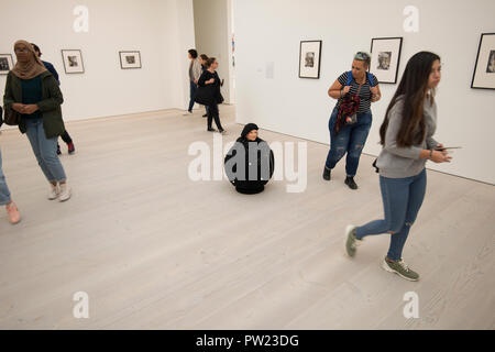 Saatchi Gallery, exposition Miroir Noir, Wendy Meyer après "Louise" Banque D'Images