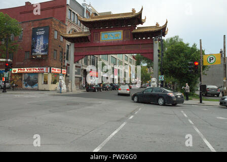 Entrée à Chinatown près de Saint Laurent à Montréal, Québec, Canada Banque D'Images