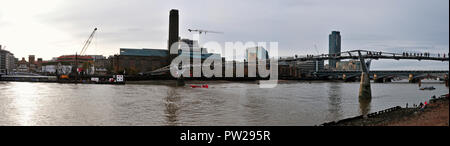 Autour de l'UK - Millennium Bridge, Londres Banque D'Images