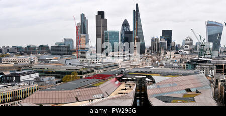 Autour de l'UK - Vue panoramique à l'Est de la Cathédrale St Paul Banque D'Images