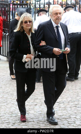 Les célébrités assister à Sir Peter Hall Service d'action de grâces à l'abbaye de Westminster avec Twiggy : où : London, Royaume-Uni Quand : 11 Sep 2018 Credit : WENN Banque D'Images