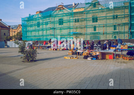 Riga, Lettonie. Marché aux puces de rue, peuples autochtones, aux puces vente urban street. Photo de voyage 2018. Banque D'Images