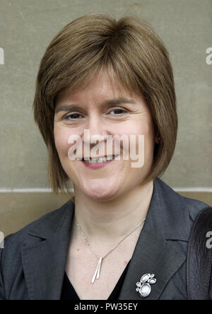 Nicola Sturgeon est un SNP MSP, chef du Parti national écossais et le premier ministre du gouvernement écossais qui siège à Edimbourg, Ecosse. Banque D'Images