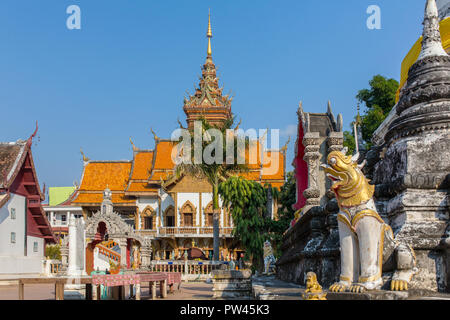 Wat Buppharam temple à Chiang Mai, Thaïlande Banque D'Images