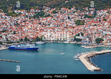 La ville de Skopelos, l' île de Skopelos, Sporades du Nord, Magnessia, Thessalie, Grèce. Banque D'Images