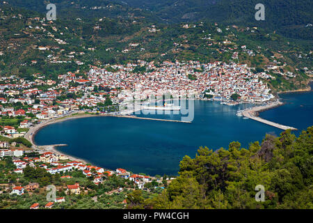 La ville de Skopelos, l' île de Skopelos, Sporades du Nord, Magnessia, Thessalie, Grèce. Banque D'Images