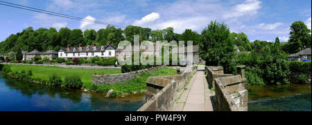 Holme Bridge, Bakewell, le parc national de Peak District, Derbyshire, Angleterre, Royaume-Uni. Banque D'Images