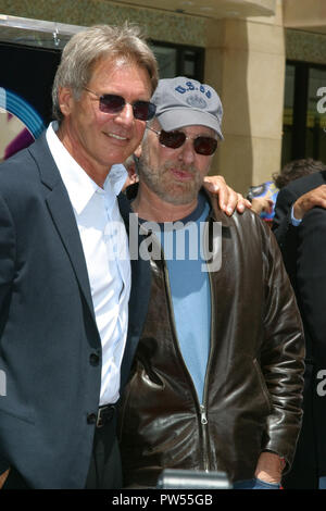 Harrison Ford, Steven Spielberg 05/30/03 Harrison Ford Walk of Fame 6801 Cérémonie @ Hollywood boulevard Hollywood,Photo par Kazumi Nakamoto/Hollywood News Wire Référence de fichier #  33683 HNWPLX 359 Banque D'Images