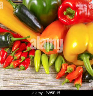 Variété de poivrons, paprika, piment doux et close up Banque D'Images