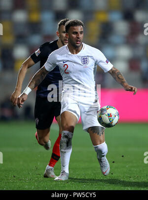 Kyle Walker de l'Angleterre (à droite) et de la Croatie, Ivan Perisic (à gauche) au cours de l'UEFA Ligue Nations match à Stadion HNK Rijeka en Croatie. Banque D'Images