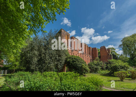 Vue sur le château dans le monastère Hude, Oldenburg, Allemagne Banque D'Images