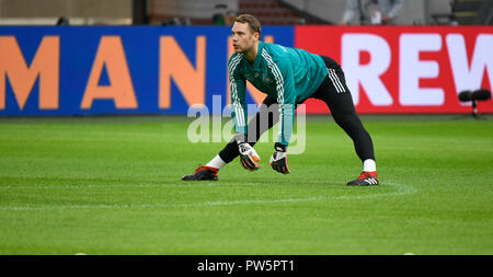 Amsterdam, Pays-Bas. Apr 21, 2017. 12 octobre 2018, aux Pays-Bas, Amsterdam : gardien Manuel Neuer à la dernière pratique dans l'Arène de Johan Cruyff. L'équipe nationale d'Allemagne va jouer contre les Pays-Bas dans le Nations-League jeu prochain samedi. Credit : Ina Fassbender/dpa/Alamy Live News Banque D'Images