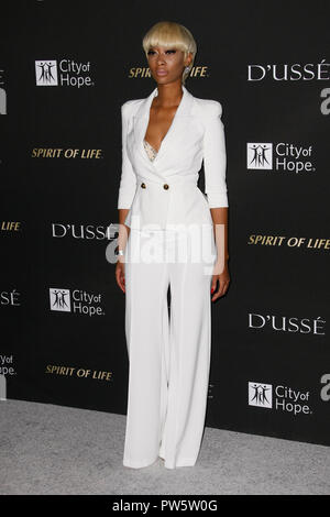 Los Angeles, CA, USA. 11Th Oct, 2018. Porcelan assiste à la Cité de l'espoir 2018 Gala à Barker Hanger sur Octobre 1q 2018 à Santa Monica CA. Credit : Arc Sh/Espace d'image/media/Alamy Punch Live News Banque D'Images