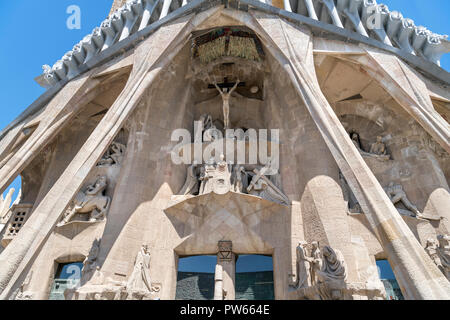 Façade de la passion de la Sagrada Familia, Barcelone, Espagne Banque D'Images