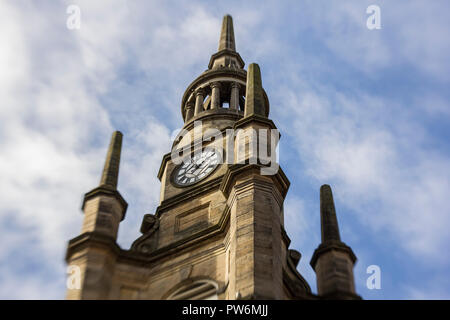 À la recherche jusqu'à l'architecture géorgienne dans le centre-ville de Glasgow lors d'une froide matinée de printemps en Ecosse. Banque D'Images