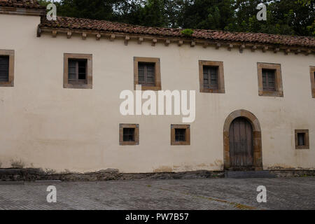 Monastère cistercien de Santa María la Real de Valdediós Banque D'Images