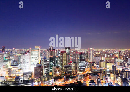 Vue de nuit d'Osaka Umeda Sky Building Banque D'Images