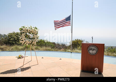 9/11 Memorial et 'vagues de flags' à Pepperdine University à Malibu, en Californie. C'était la 11e édition de 'vagues' que les drapeaux d'un affichage de 2 977 drapeaux et d'un service commémoratif en l'honneur du 11 septembre 2001 victimes. Doté d''atmosphère : où : Los Angeles, California, United States Quand : 11 Sep 2018 Credit : Sheri/WENN.com Determan Banque D'Images