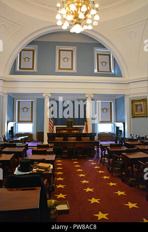 L'intérieur de l'ancienne salle du Sénat au North Carolina State Capitol building, à Raleigh. Banque D'Images
