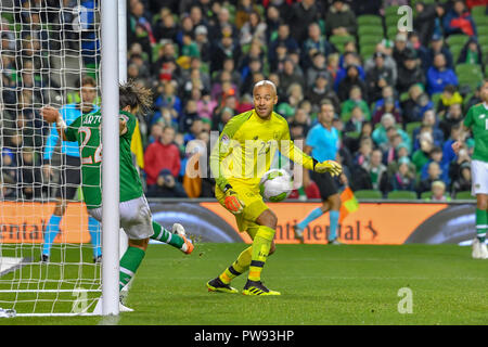 Harry Arter et Darren Randolph en action au cours de la Rep de l'Irlande contre le Danemark LIGUE Nations match de championnat à l'Aviva Stadium. Score 0-0 Banque D'Images