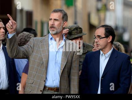 REYES MALLORCA RIADA INUNDACIONES FELIPE DE BORBON Y GRECIA;FELIPE DE BORBON ; 13/10/2018 Roi d'Espagne Felipe VI et La Reine Letizia visiter Sant Llorenç des Cardassar dévastée par les crues éclair . Sant Llorenç des Cardassar. Mallorca, Espagne, 12-10-2018 888/CordonPress Banque D'Images