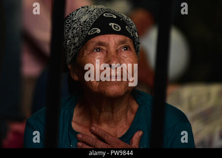 San Salvador, El Salvador, 14 octobre 2018, le Pape François a déclaré Oscar Arnulfo Romero un saint, des milliers célébré à la cathédrale de San Salvador. Credit : Crédit : Freedman Camilo Camilo Freedman/Alamy Live News Banque D'Images