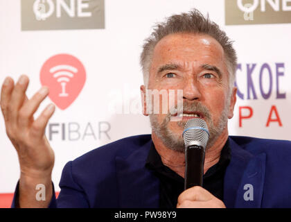 Kiev, Ukraine. 13 Oct, 2018. L'acteur américain d'origine autrichienne et l'ancien gouverneur de Californie Arnold Schwarzenegger s'est vu au cours de la 'One' Forum Olerom, chaque année un forum sur les "droits de l', Technology & Transformation'. La réunion a attiré les chiffres d'affaires de l'Ukraine, les pays de la CEI et l'Europe. Credit : SOPA/Alamy Images Limited Live News Banque D'Images