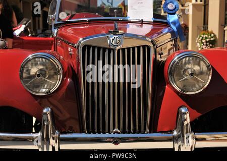 Belle antique rouge Anglais MG convertible. Banque D'Images