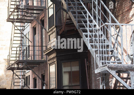 Le feu s'échappe, Back Bay, Boston, MA Banque D'Images