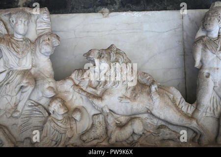 L'Italie. Pise. Camposanto. Sarcophage romain. Fragment. Scène de chasse. Période Impériale. Banque D'Images