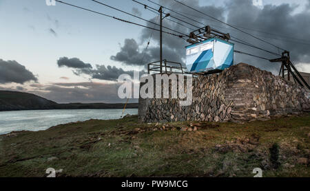 Dursey Island, Cork, Irlande. 27 avril, 2015. Seulement de l'Irlande et le seul qui traverse l'eau de mer ouverte en Europe. Il était à l'origine Banque D'Images