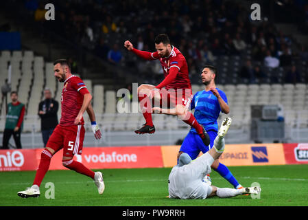 Athènes, Grèce. 12 octobre, 2018. L'enregistrement de Pierre Gualacsi (no 1) renvoi de la Hongrie. La Grèce a gagné 1-0. Credit : Dimitrios Karvountzis/Pacific Press/Alamy Live News Banque D'Images