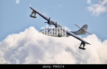 Consolidated PBY-5A Catalina flying à la bataille d'Angleterre Duxford IWM Bourget sur le 23 septembre 2018 Banque D'Images