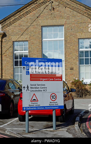 L'Hôpital du comté de Louth Lincolnshire, Royaume-Uni., Géré par United Lincolnshire Hospitals NHS Trust. En danger d'une clôture partielle. Banque D'Images