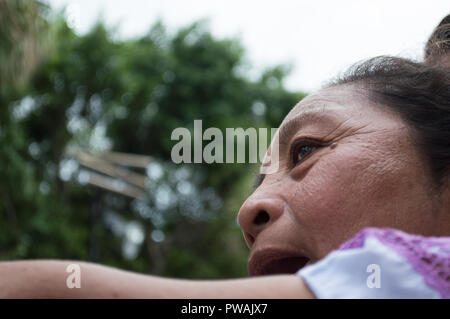 Femme maya à Andres Manuel Lopez Obrador rassemblement à Merida, Yucatan. 12 d'octobre 2018. Banque D'Images