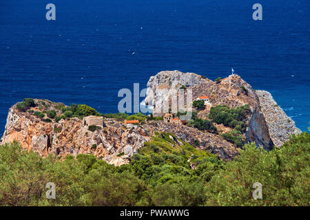 Avis de Kastro (littéralement "château"), la ville fortifiée médiévale - capitale de l'île de Skiathos, Sporades du Nord, Magnessia, Thessalie, Grèce. Banque D'Images