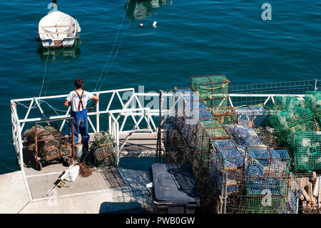 Emballage pêcheur à la pêche au poulpe pièges Banque D'Images