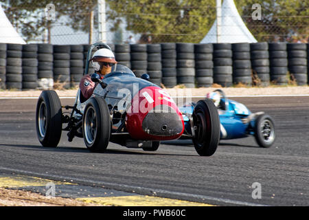 Circuit de Jarama, Madrid, Espagne. Du 13 au 14 octobre, 2018 Voiture de course : # 19 Cooper Bristol MK2, 1953, 1.971cc, Paul Grant. La concurrence de l'Historic Grand Prix Automobile Association (HGPCA) au circuit de Jarama à Madrid, Espagne. Enrique Palacio San./Alamy Live News Banque D'Images