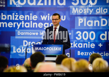 Cracovie, Pologne . 14Th Oct, 2018. Le premier ministre de Pologne, Mateusz Morawiecki parle au cours de la Convention du droit et de la Justice à Cracovie avant les élections locales à Holiday Inn Hotel. Credit : SOPA/Alamy Images Limited Live News Banque D'Images