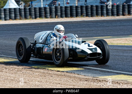 Circuit de Jarama, Madrid, Espagne. Du 13 au 14 octobre, 2018 Voiture de course # 2 : Cooper T45/51, 1958, 1960 cc, Rod Jolley. La concurrence de l'Historic Grand Prix Automobile Association (HGPCA) au circuit de Jarama à Madrid, Espagne. Enrique Palacio San./Alamy Live News Banque D'Images