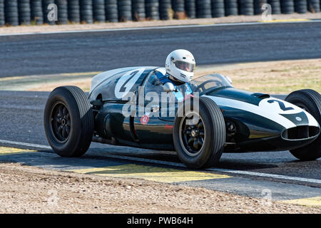 Circuit de Jarama, Madrid, Espagne. Du 13 au 14 octobre, 2018 Voiture de course # 2 : Cooper T45/51, 1958, 1960 cc, Rod Jolley. La concurrence de l'Historic Grand Prix Automobile Association (HGPCA) au circuit de Jarama à Madrid, Espagne. Enrique Palacio San./Alamy Live News Banque D'Images