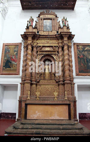 L'intérieur de l'église de la Divine Providence (Saint Cajetan) de Old Goa. Prises en Inde, août 2018. Banque D'Images