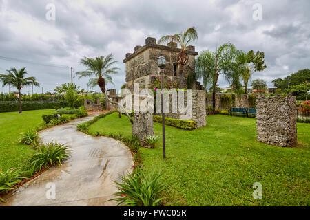 Coral Castle Rock ou Gate Park construit par Edward Leedskalnin à Homestead en Floride, USA Banque D'Images