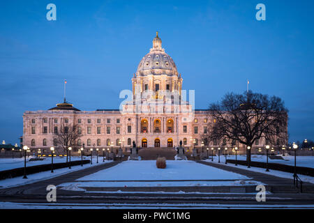 Minnesota State Capitol building au crépuscule. Banque D'Images