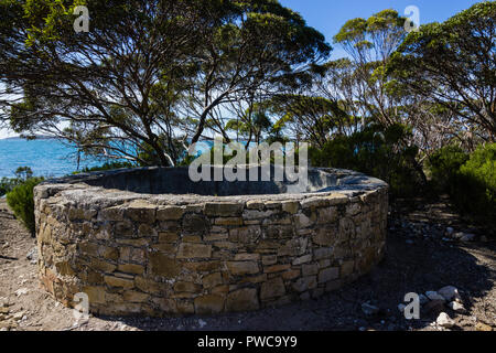 Ancien puits en pierre à Surfleet Cove, Port Lincoln National Park, Australie du Sud de la péninsule d'Eyre Banque D'Images
